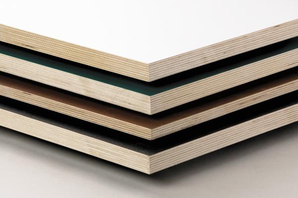 Plywood Interstar structuur RAL 9003/9016 70% PEFC 3050x1525x18mm
