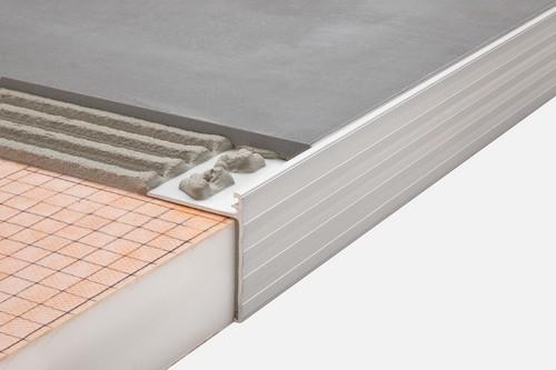 SCHIENE_STEP aluminium geanodiseerd L=2500mm SS125AE30-2.50
