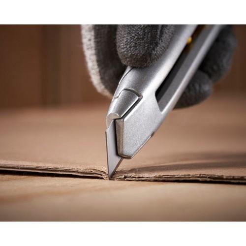 Stanley Afbreekmes INTERLOCK 18 mm